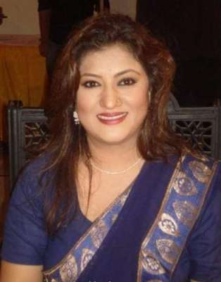 ٹی-وی-ڈراموں-میں-امیروں-کے-رہن-سہن-کیساتھ-غریب-کے-مسائل-کو-بھی-اجاگر-کرنا-چاہیے-حنا-دلپذیر