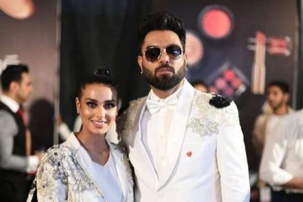 ادکار-یاسر-حسین-نے-اقراء-عزیز-کی-کیپ-کی-تیاری-کی-ویڈیو-شیئر-کردی