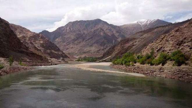 پاکستان-میں-گذشتہ-چند-سالوں-کے-دوران-پانی-کی-فی-کس-دستیابی-5650مکعب-میٹر-سے-کم-ہو-کر-1200-مکعب-میڑ-رہ-گئی-ہے-،