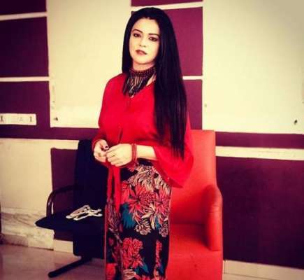 مختلف-شعبوں-میں-کام-کرنے-والی-خواتین-کو-بے-شمارمشکلات-کا-سامنا-کرنا-پڑتا-ہے-‘-ماریہ-واسطی