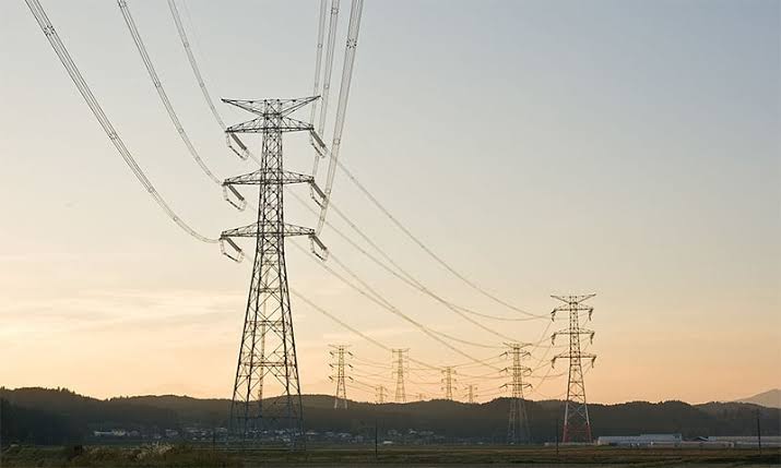 عوام-پر-بجلی-بم-گرا-دیا-گیا