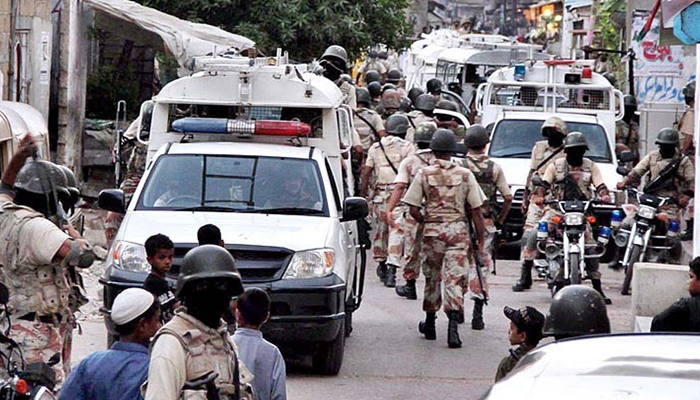 رینجرز-کی-مختلف-علاقوں-میں-کارروائیاں،-15ملزمان-گرفتار،-اسلحہ-اور-منشیات-برآمد