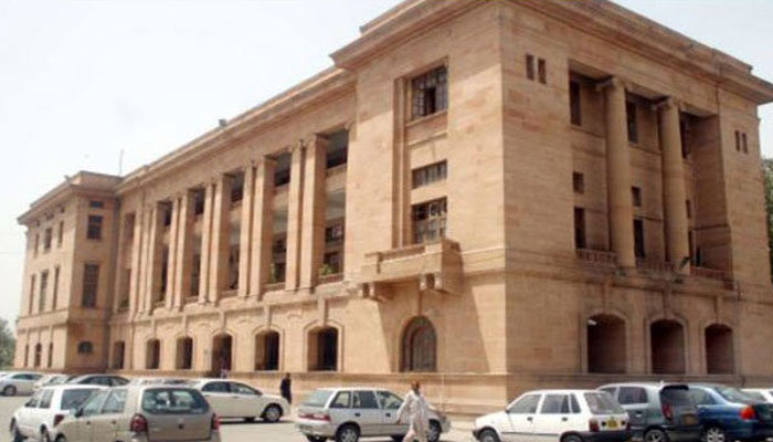 جعلی-ڈومیسائل-پر-ملازمتوں-کی-فراہمی،-چیف-سیکرٹری-اور-کمشنر-کو-جواب-کیلئے-مہلت