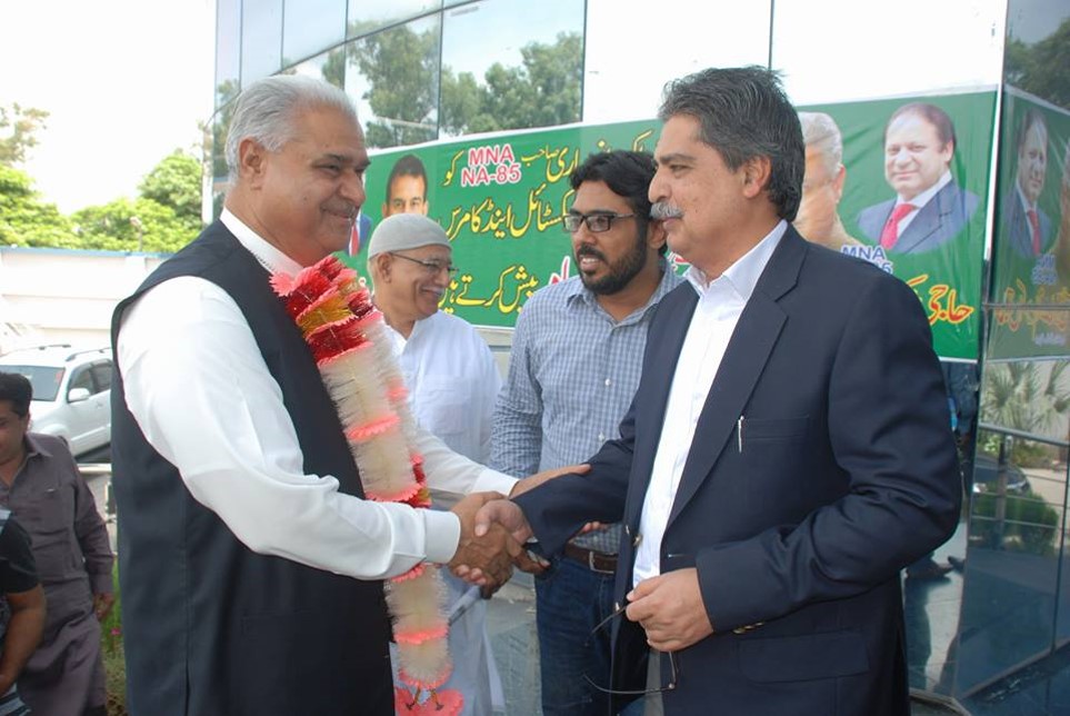 حکمرانوںنے-ایک-سال-میںملکی-معیشت-کابیڑہ-غرق-کردیا-،حاجی-اکرم-انصاری