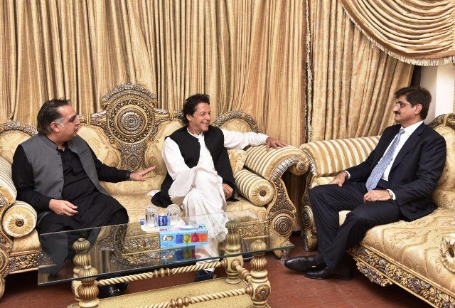 کراچی-کے-مسائل-کو-حل-کرنا-صوبائی-حکومت-کا-کام-ہے-وزیراعظم-نے-صاف-جواب-دیدیا