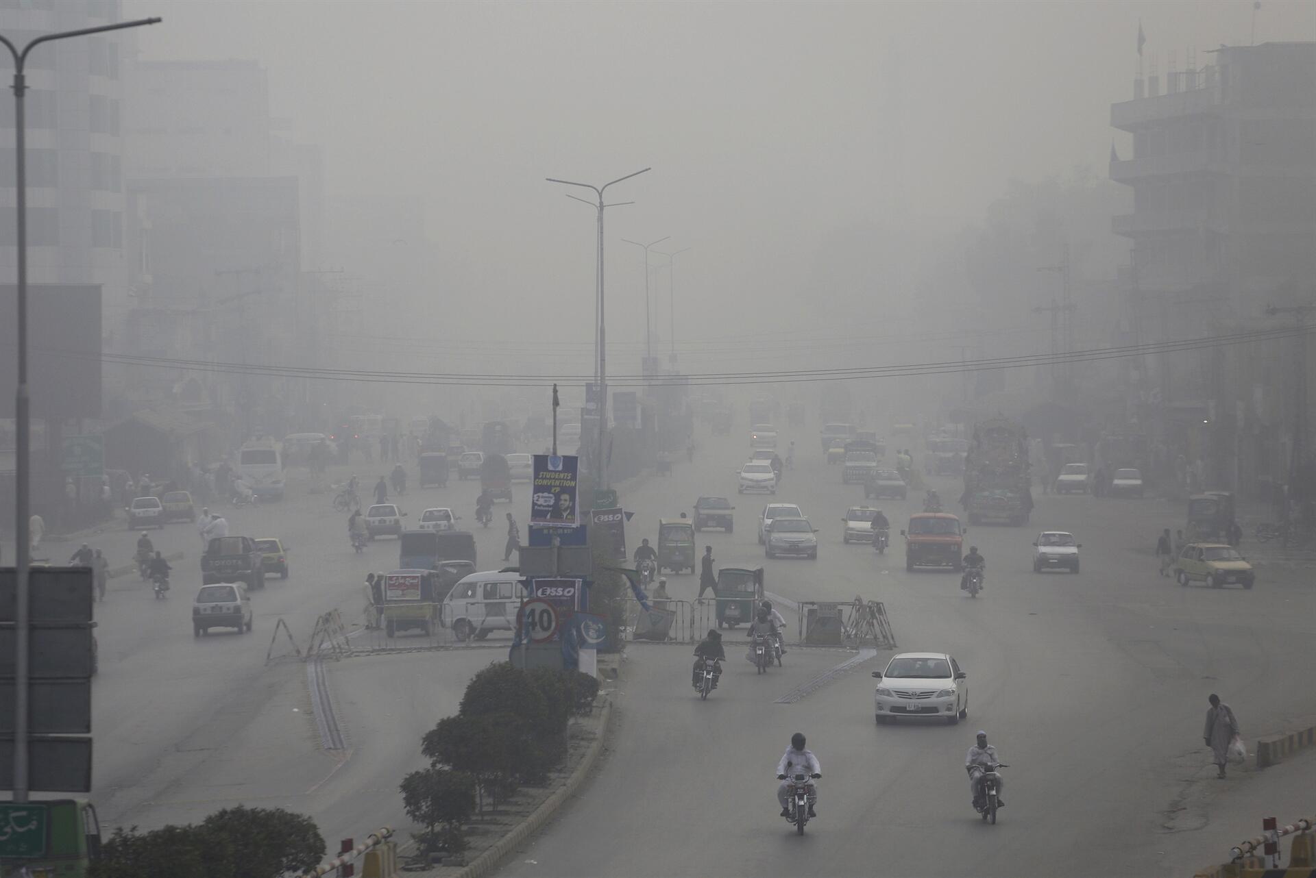 سمو-گ-سے-بچاؤ-کیلئے-احتیاطی-تدابیر-پر-عمل-کیاجائے:ا-یس-ایس-پی-پٹرولنگ