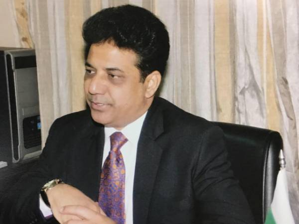 وزیر-اعظم-عمران-خان-نے-دو-دن-کی-چھٹی-کیوں-کی؟ن-لیگی-ایم-پی-اے-خلیل-طاہر-سندھ-نے-بڑا-دعویٰ-کر-دیا