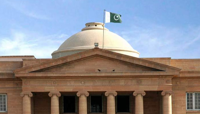سندھ-ہائیکورٹ،-تعلیمی-اداروں-میں-نقل-کی-روک-تھام-کیلئے-حکمت-عملی-بنانے-کا-حکم