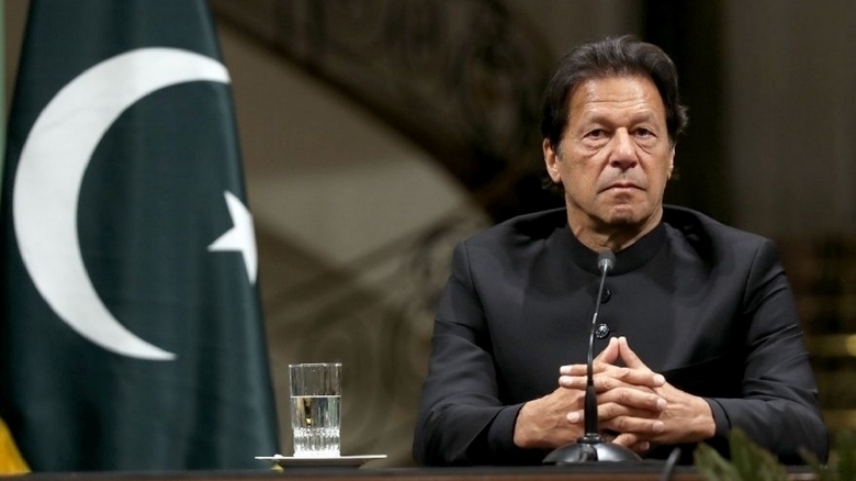 نواز-شریف-جہاز-دیکھ-کر-ٹھیک-ہوئے-یا-لندن-کی-ہوا-سے-؟-،کرسی-بچانے-نہیں،-تبدیلی-لانے-آیا-ہوں:عمران-خان