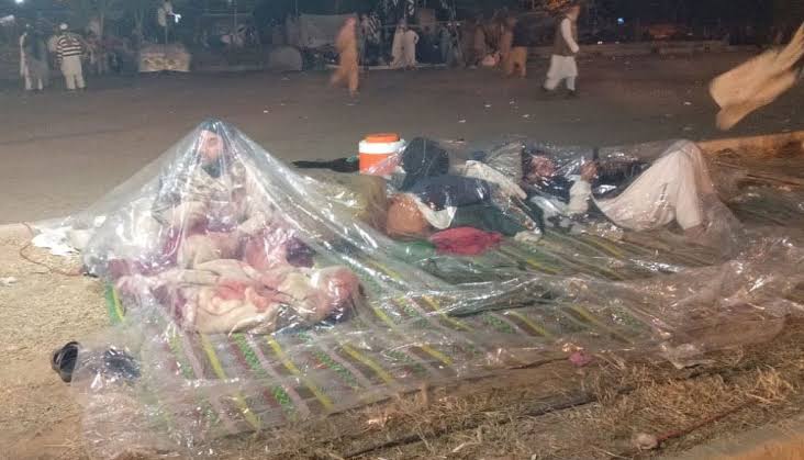 اسلام-آباد-میں-وقفے-وقفے-سے-بارش-،-سردی-کی-شدت-بڑھ-گئی