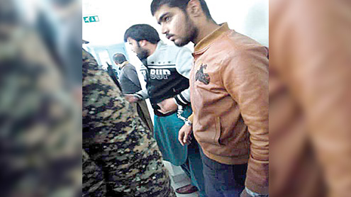 ایئرپورٹ-پر-اے-ایس-ایف-ملازم-اورریسکیواہلکار-پربہیمانہ-تشدد