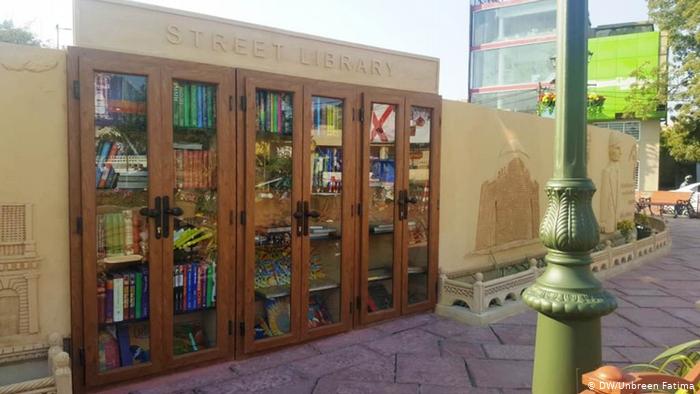 ملک-کی-پہلی-اسٹریٹ-لائبریری-کا-افتتاح