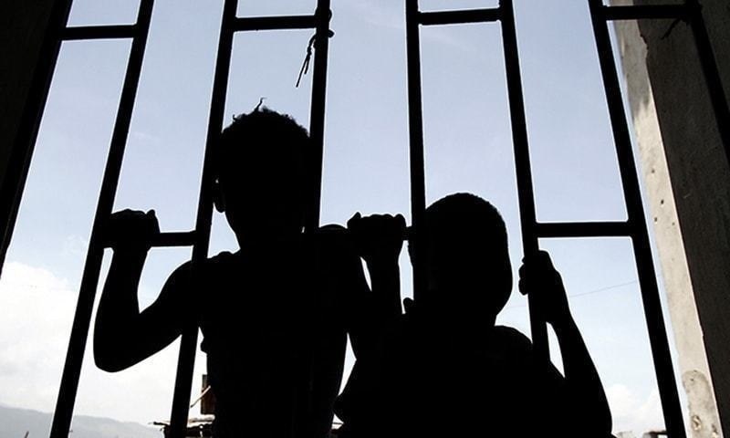 مانسہرہ:-بچے-کا-جنسی-استحصال-کرنے-والا-مرکزی-ملزم-پولیس-کے-حوالے