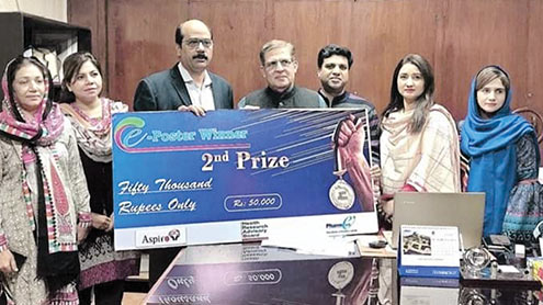 گائناکالوجسٹ-کی-ایسپائر-کانفرنس-میں-نشتر-ہسپتال-کی-ٹیم-نے-50ہزار-کیش-انعام-جیت-لیا