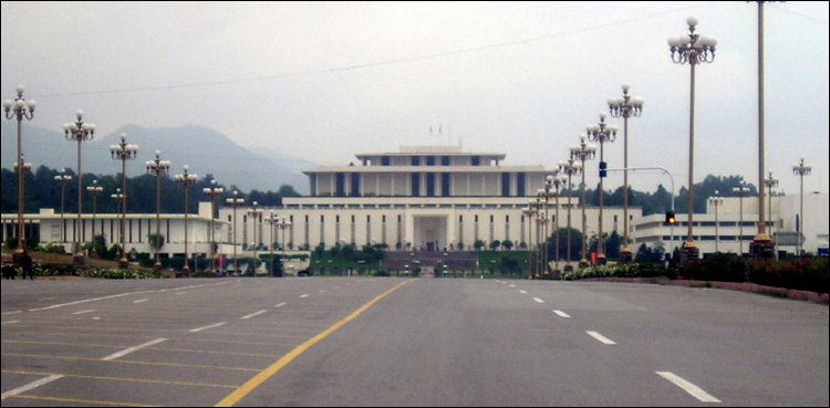 ایوانِ-صدر-کے-دروازے-عام-عوام-کے-لیے-کھول-دیئے-گئے