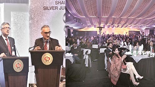 شوکت-خانم-ہسپتال-میں-ڈونرز-کو-میڈل-آف-ہوپدینے-کی-تقریب