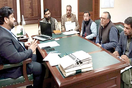 ٹڈی-دل-کے-ممکنہ-حملے-بارے-سرویلنس-جاری-،کمشنر-ملتان