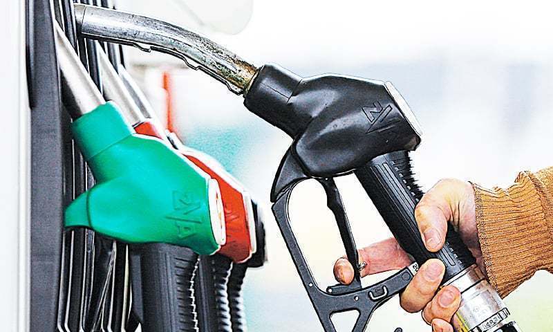 اوگرا-کی-پیٹرول-کی-قیمت-میں-صرف-6-پیسے-کمی-کی-تجویز