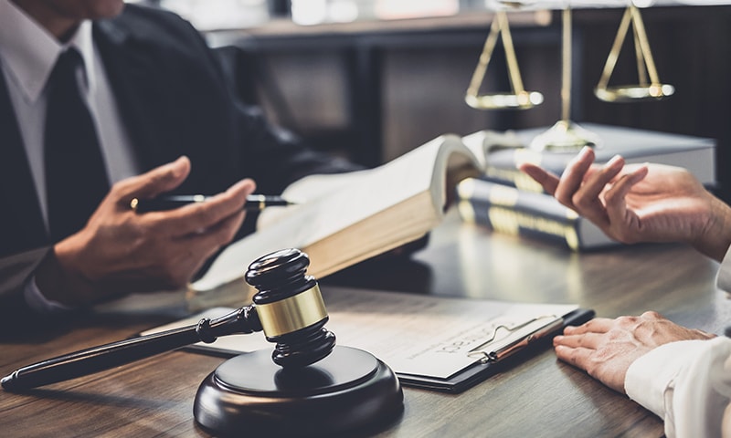 سروسز-چیفس-بلز-کی-تحریر-نے-تنازع-کھڑا-کردیا