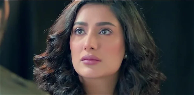 کراچی:-مہوش-حیات-ایئرپورت-انتظامیہ-پر-برہم،-وجہ-کیا-ہوئی؟