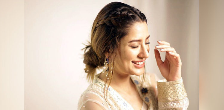 مہوش-حیات-کا-عامر-لیاقت-کو-کرارا-جواب