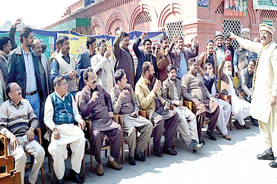 پاکستان-اریگیشن-ایمپلائز-پاور-یونین-کا-قلم-چھوڑ-احتجاج-جاری