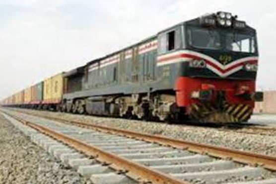 کراچی-،-کوئٹہ-سے-آنیوالی-متعدد-ٹرینیں-گھنٹوں-تاخیر-کا-شکار