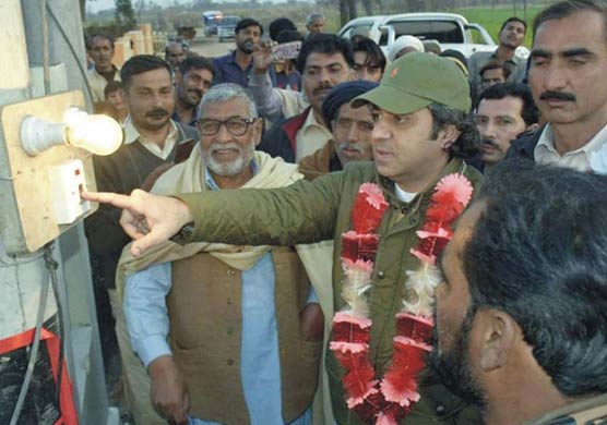 عوامی-خدمت-کی-نئی-تاریخ-رقم-کر-رہا-ہوں:عاصم-نذیر