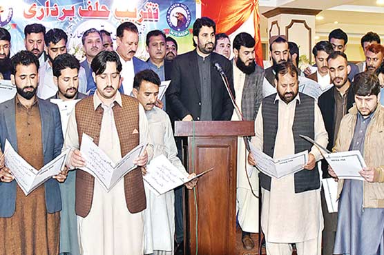 عالمی-برادری-کشمیر-یوں-کو-حق-خود-ارادیت-دلا-ئے-،-قاسم-سوری