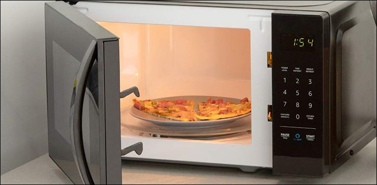 مائیکرو-ویو-استعمال-کرتے-ہوئے-کن-باتوں-کی-احتیاط-کرنا-چاہیے؟