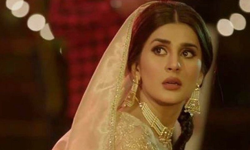 حسن-جہاں-کے-کردار-کو-نبھایا-نہیں-'جیا-ہے'،-کبریٰ-خان
