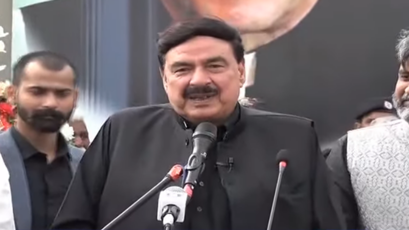 10-مئی-سے-پہلے-پہلے-ریلوے-میں-انقلاب-آنے-جارہا-ہے:شیخ-رشید