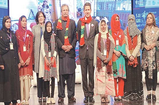 لڑکیوں-کی-شرح-خواندگی-میں-اضافہ-اولین-ترجیح-ہے-،-وزیرتعلیم