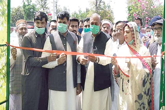 سبزی-،فروٹ-منڈی-ٹوبہ-میں-سینی-ٹائزرگیٹ-کا-افتتاح-کردیا-گیا