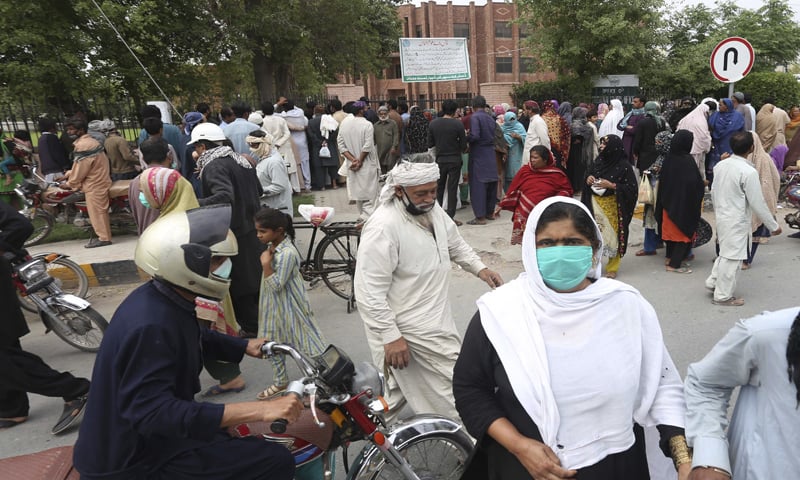 پاکستان-میں-کورونا-وائرس-کے-مقامی-طور-پر-منتقلی-کے-کیسز-کی-شرح-58-فیصد