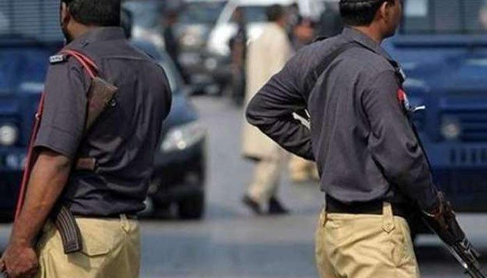 ’را‘-کیلئے-کام-کرنے-والا-کراچی-پولیس-اہلکار-گرفتار