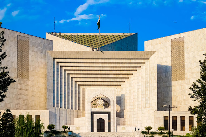 قیدیوں-کی-رہائی-غیرقانونی،-کورونا-اسکریننگ-سے-پہلے-کسی-کو-جیل-نہ-بھیجا-جائے،-کس-قانون-کے-تحت-ملزموں-کوبیک-وقت-ضمانت-دی-جاسکتی-ہے،-سپریم-کورٹ