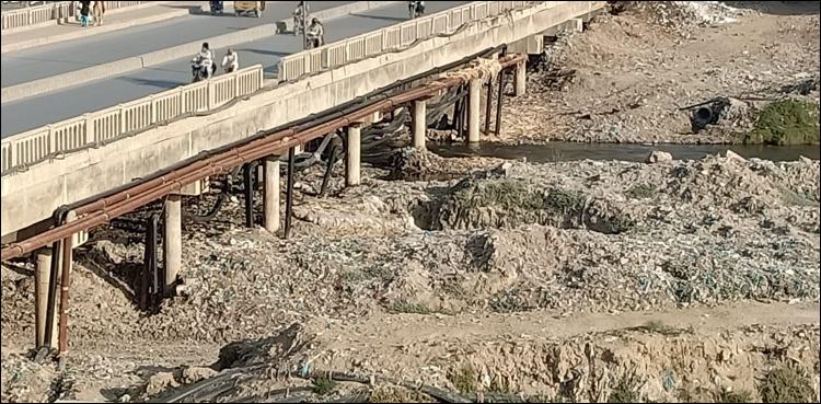 لاک-ڈاؤن-کے-باعث-کراچی-میں-پانی-کی-قلت-کی-حقیقت-سے-پردہ-ہٹ-گیا