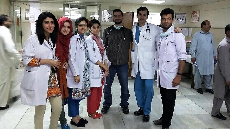 ینگ-ڈاکٹرزکا-حفاظتی-سامان-کی-خریداری-میں-خوردبردکاالزام