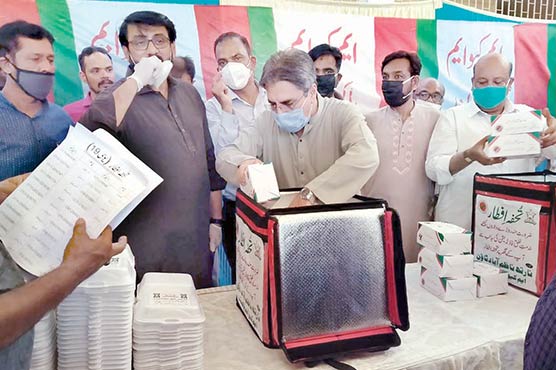حکو-متیں-سہو-لتیں-فر-اہم-کر-تی-ہیں-مانگتی-نہیں،عامرخان