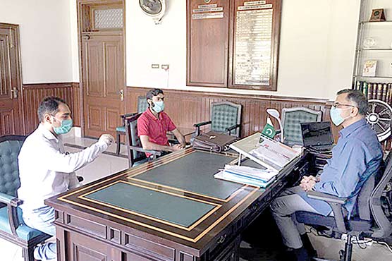 فوڈ-پانڈا-کی-ٹیم-کی-کمشنر-فیصل-آباد-سے-ملاقات-،سرگرمیو-ں-پر-تبادلہ-خیال