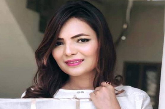 نصرت-فتح-علی-کو-خراج-عقیدت،-مہک-علی-کا-نیا-گانا-ریلیز