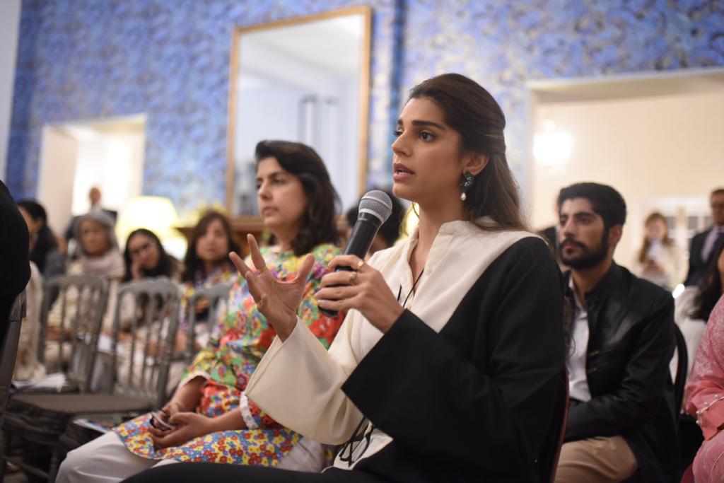 عید-شاپنگ:-صنم-سعید-کاعوام-سےاہم-سوال