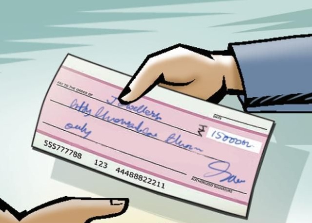 3شہریوں-کو-سوا-تین-کروڑ-روپے-کے-بوگس-چیک-جاری