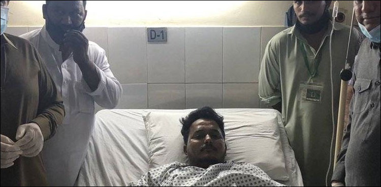 پی-آئی-اے-کا-طیارہ-کیسے-تباہ-ہوا؟-معجزانہ-طور-پر-زندہ-بچ-جانے-والے-مسافر-نے-آنکھوں-دیکھا-حال-بتادیا