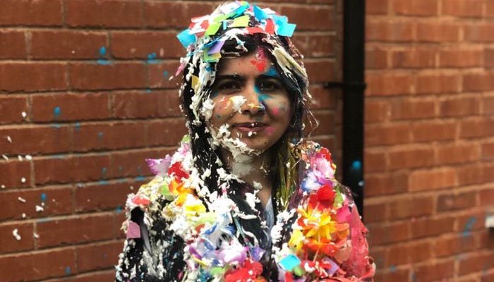 ’اب-نیٹ-فلیکس-اور-نیند-پوری-کروں-گی‘-ملالہ-کا-گریجویشن-پر-جشن