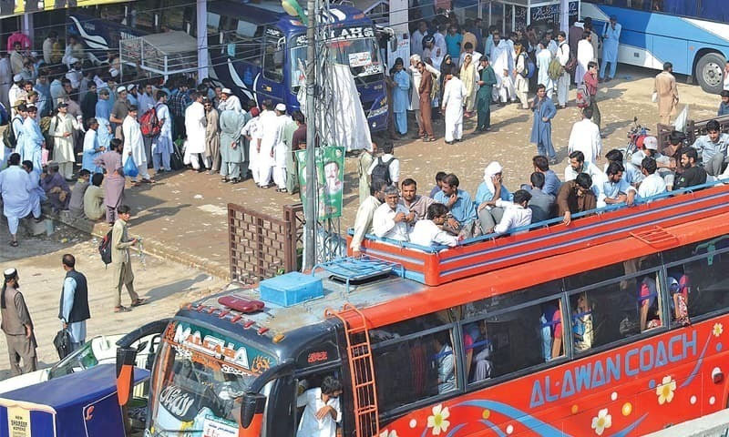 بلوچستان:-پبلک-ٹرانسپورٹ-کو-سڑکوں-پر-آنے-کی-مشروط-اجازت
