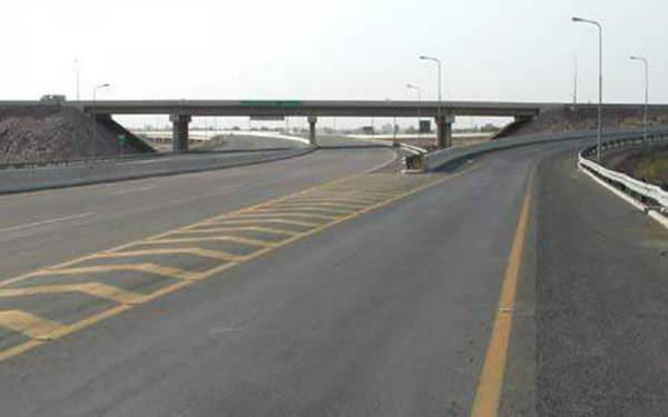 فیصل-آباد-میں-ویگن-کو-حادثہ،-آگ-بھڑکنے-سے-6-افراد-زندہ-جل-گئے