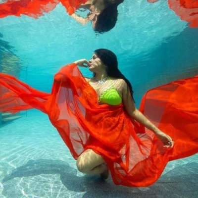 اداکارہ-سمیرا-ریڈی-نے-سوشل-میڈیا-صارفین-کو-’’-توبہ-توبہ‘-کرنے-پر-مجبورکردیا