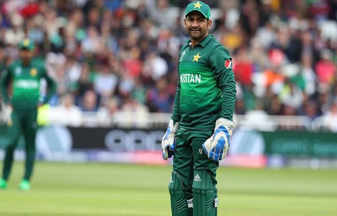 سرفراز-احمد-کی-قیادت-پر-چھائے-خطرے-کے-بادل-چھٹنے-لگے